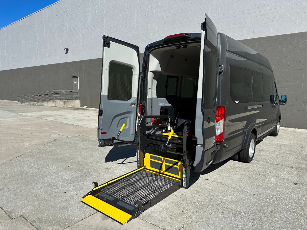ford transit passenger van 2019 1FDVU4XM2KKB12568 image ford transit passenger van 2019 1FDVU4XM2KKB12568 image